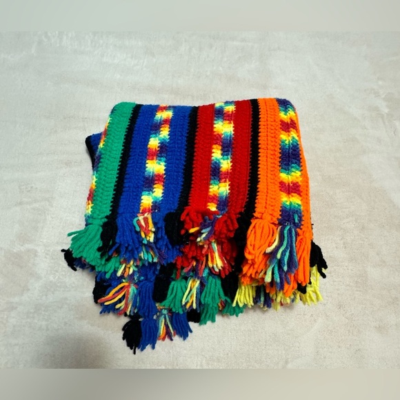 80s handmade rainbow fringe blanket - Picture 5 of 7